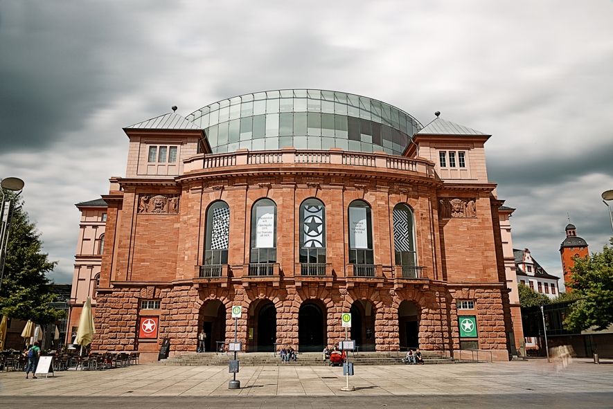 Mainz, Staatstheater Mainz, 9. Sinfoniekonzert des Philharmonischen Staatsorchesters, 19.+20.+28.06.2020