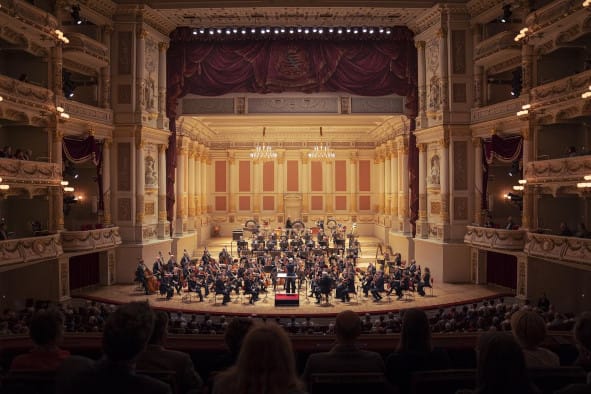 Dresden, Semperoper, 9. Symphoniekonzert - Staatskapelle, IOCO