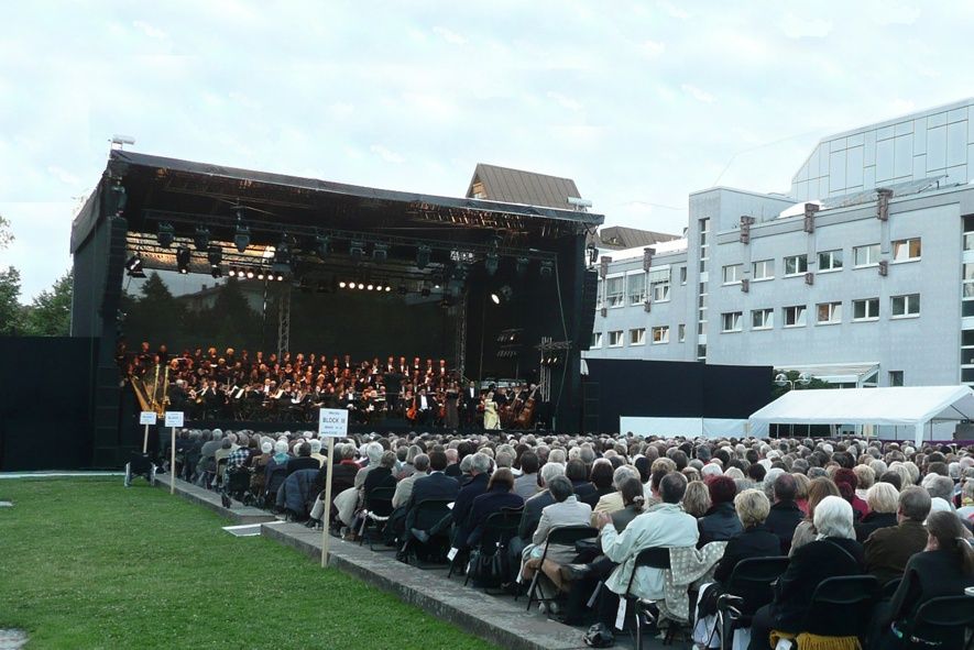 Theater Pforzheim / Open Air 2009 auf dem Waisenhausplatz © Jann-Lennart Loeffler Theater Pforzheim / Open Air 2009 auf dem Waisenhausplatz © Jann-Lennart Loeffler