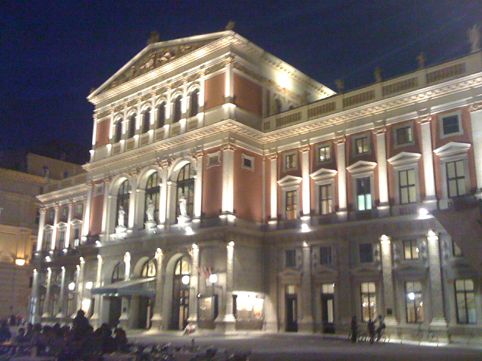 Musikverein Wien bei Nacht © IOCO