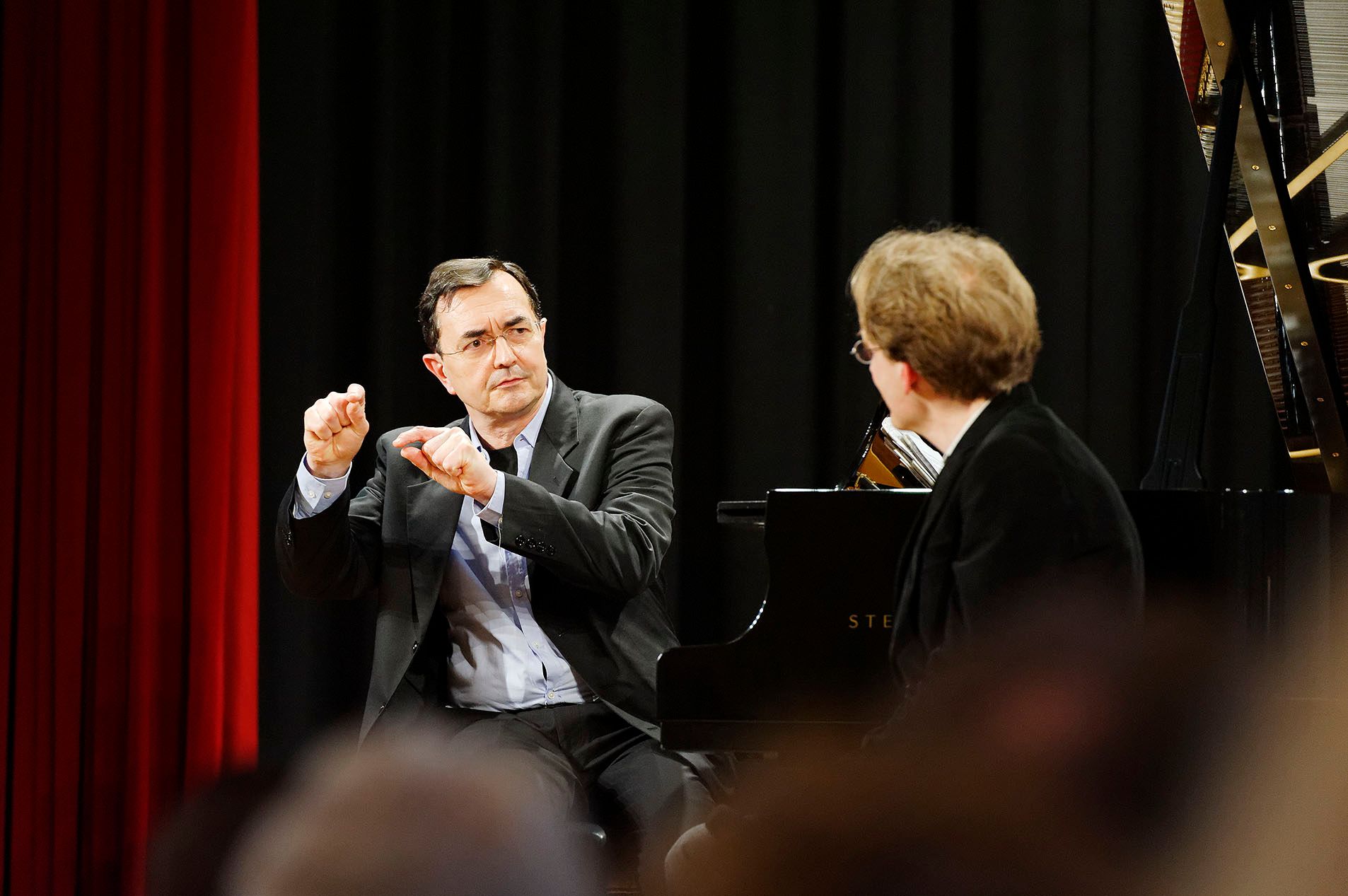 Klavierfestival Ruhr / Pierre-Laurent Aimard (l.) und Tobias Bleek im Gespräch über György Ligeti und die &quot;Motorische Intelligenz&quot; © KFR/Mark Wohlrab