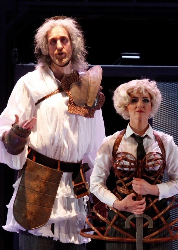 Theater Hagen / Don Quichotte Oper von Jules Massenet / Orlando Mason (Don Quichotte), Kristine Larissa Funkhauser (Dulcinea) / Fotos: Klaus Lefebvre, Rechte: theaterhagen