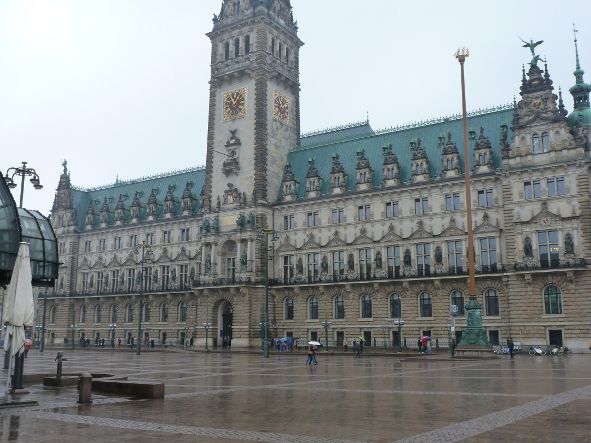 Hamburger Rathaus © IOCO