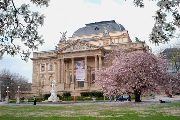 Hessisches Staatstheater Wiesbaden © Martin Kaufhold