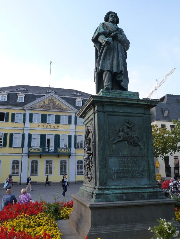Bonn, Beethoven-Denkmal © IOCO
