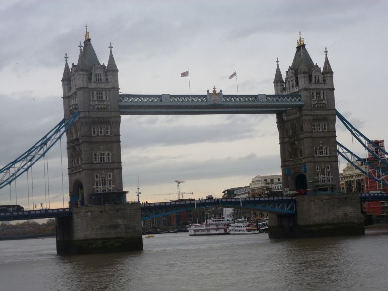 Tower Bridge, London © IOCO