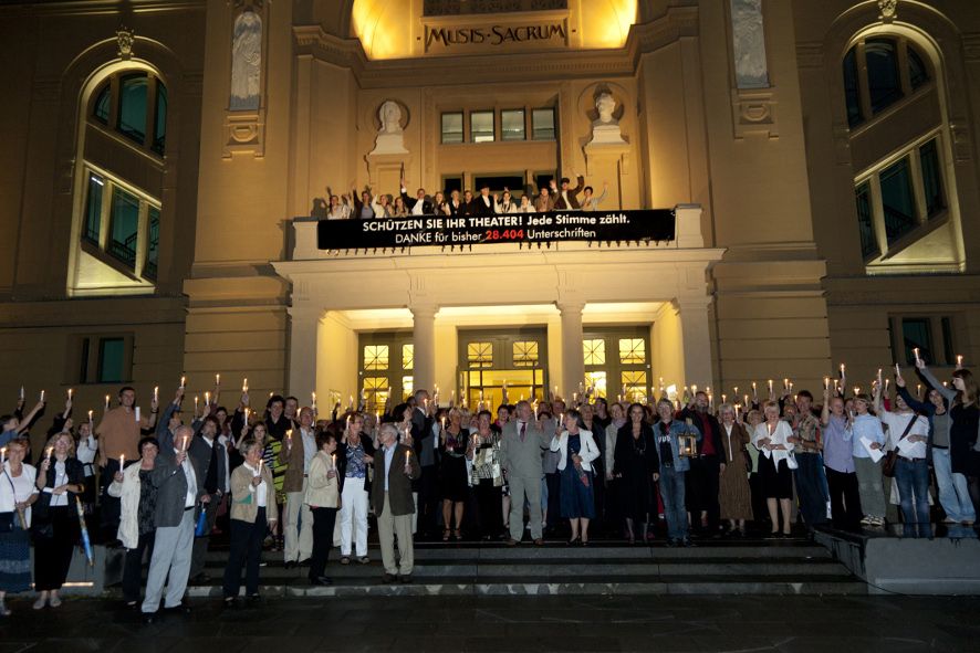 Theater und Philharmonie Thüringen / Demo für Theater © Stephan Walzl