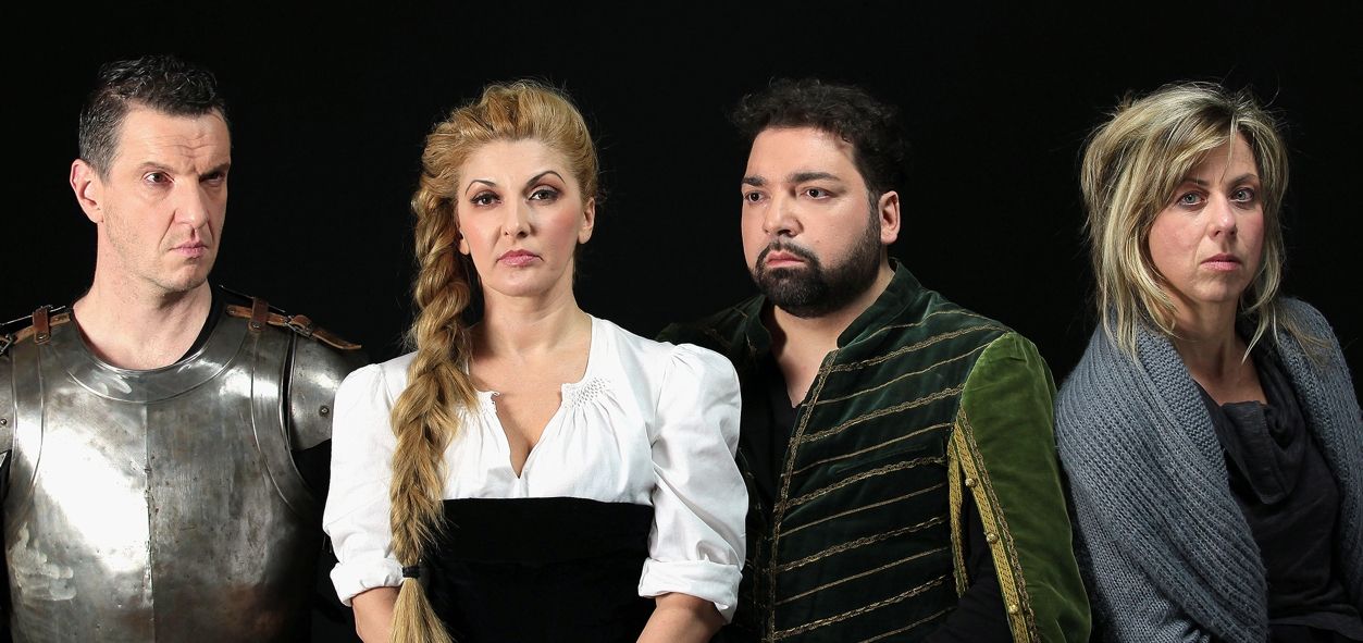 Anhaltisches Theater Dessau / Der Troubadour © Claudia Heysel Anhaltisches Theater Dessau / Der Troubadour © Claudia Heysel