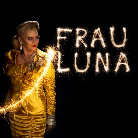 Krefeld / Frau_Luna © Theater Krefeld