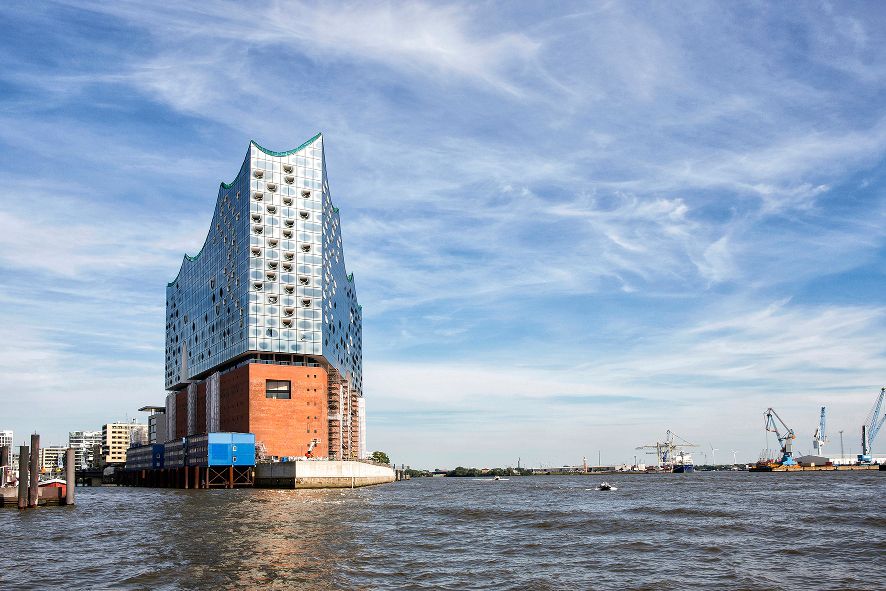 Hamburg / Elbphilharmonie Westansicht © Thies Raetzke