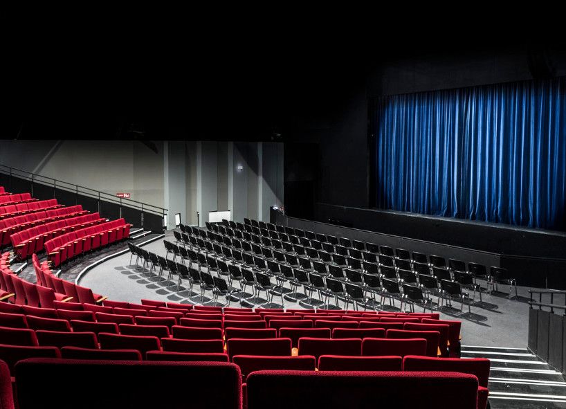 Landshut / Theaterzelt - Innen © Peter Litvai - Landestheater Niederbayern Landshut / Theaterzelt - Innen © Peter Litvai - Landestheater Niederbayern