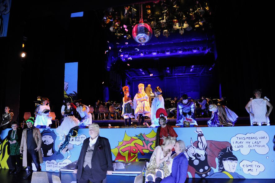 Theater Ulm / Viva La Mamma - Nach der Premiere Romulus © Martin Kaufhold Theater Ulm / Viva La Mamma - Nach der Premiere Romulus © Martin Kaufhold