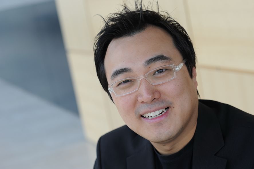 Oper Frankfurt / Alfred Kim © Barbara Aumüller