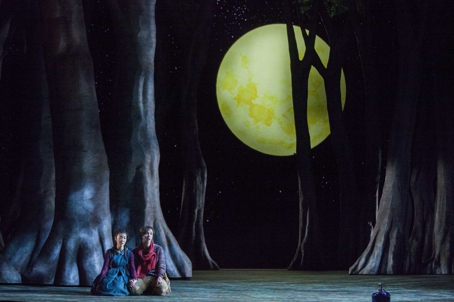 Hessisches Staatstheater Wiesbaden / Hänsel und Gretel - Franziska Gottwald, Stella An © Sven Helge Czichy