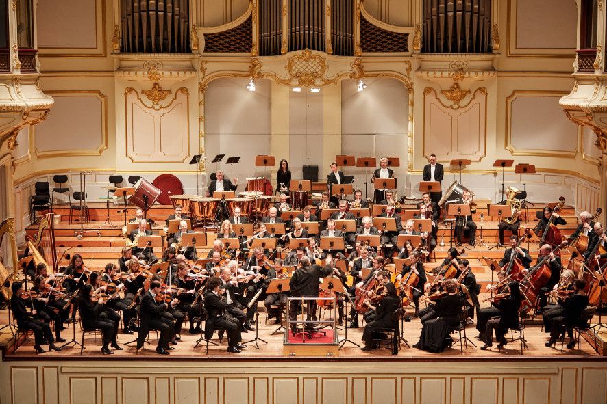 Laieszhalle Hamburg / Symphoniker Hamburg - Sir Jeffrey Tate © Maxim Schulz