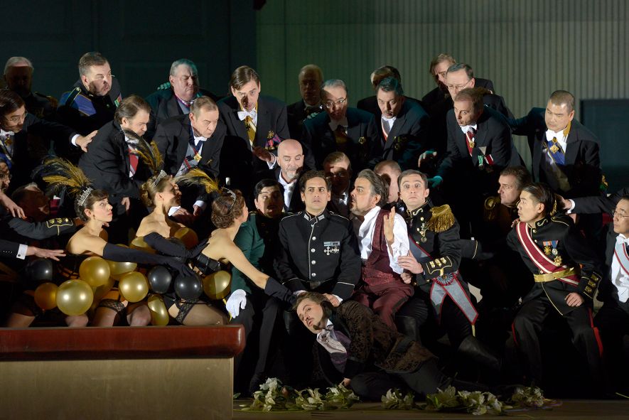 Deutsche Oper Berlin / Die Hugenotten © Bettina Stoess