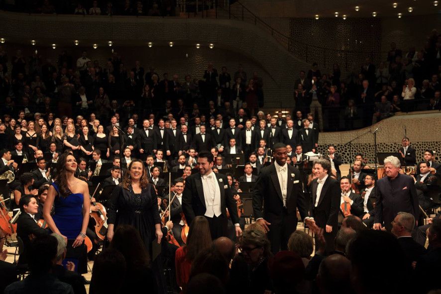 Elbphilharmonie Hamburg / Orquesta Sinfonica Simon Bolivar de Venezuela mit Gustavo Dudamel © Patrik Klein Elbphilharmonie Hamburg / Orquesta Sinfonica Simon Bolivar de Venezuela mit Gustavo Dudamel © Patrik Klein