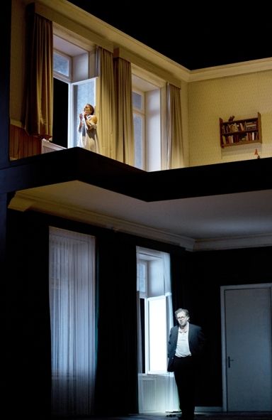 Oper Frankfurt / Pelléas et Mélisande - Pelléas und Mélisande oben © Monika Rittershaus