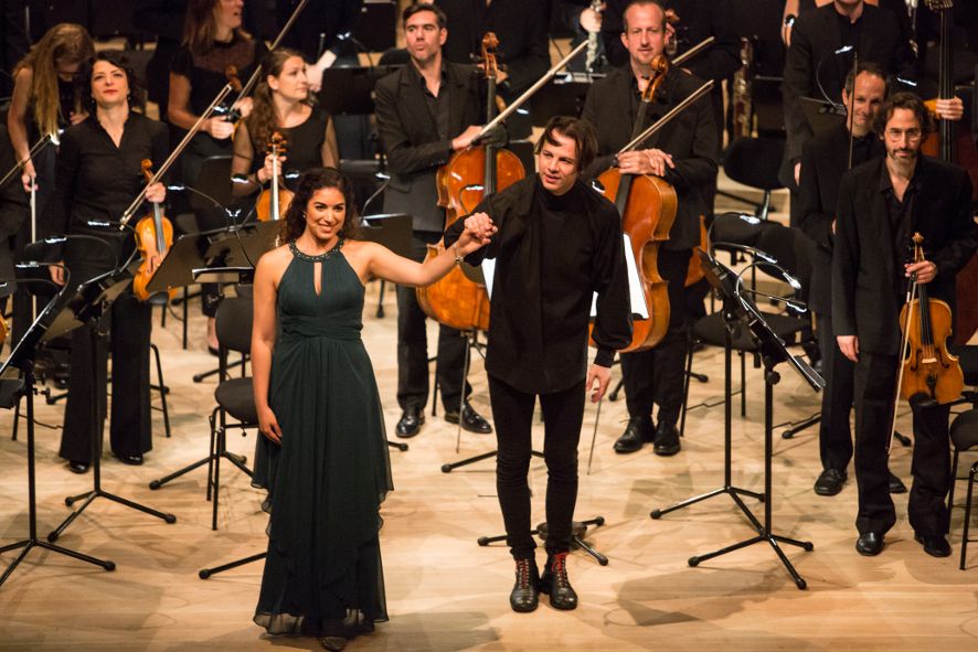 Elbphilharmonie Hamburg / Mahler Chamber Orchestra mit Sophia Burgos und Teodor Currentzis © Daniel Dittus 