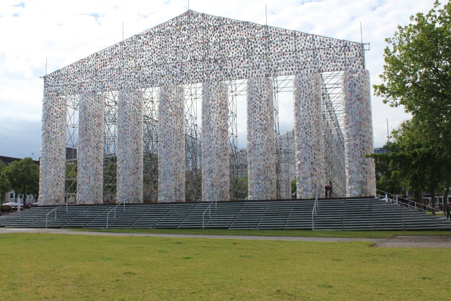 dokumenta 14 Kassel / Das Parthenon der Buecher - Werdende Ikone der dokumenta 14 © Hanns Butterhof