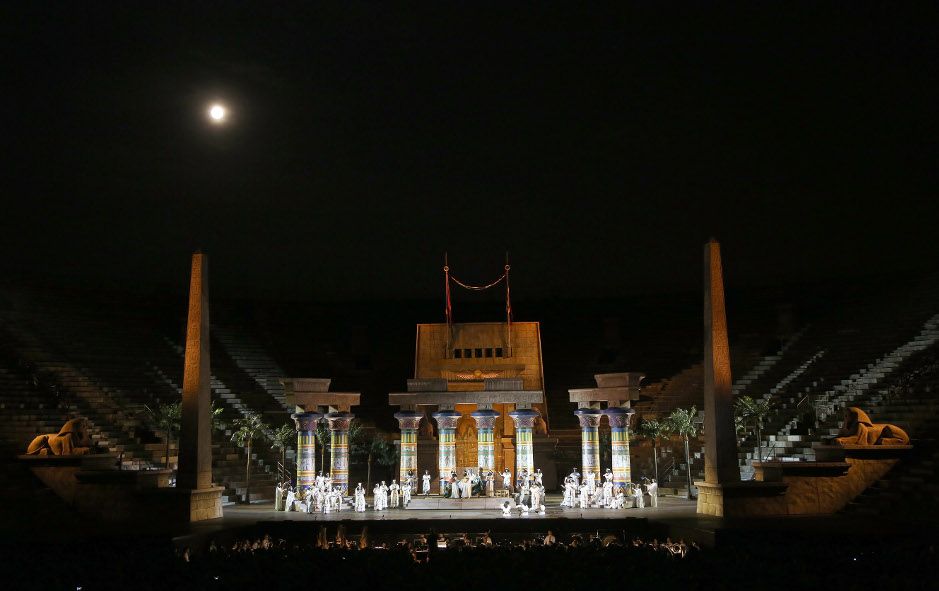 Areana di Verona / AIDA in der Inszenierung von 1913 © Courtesy of Fondazione Arena di VeronaI_Ennevi