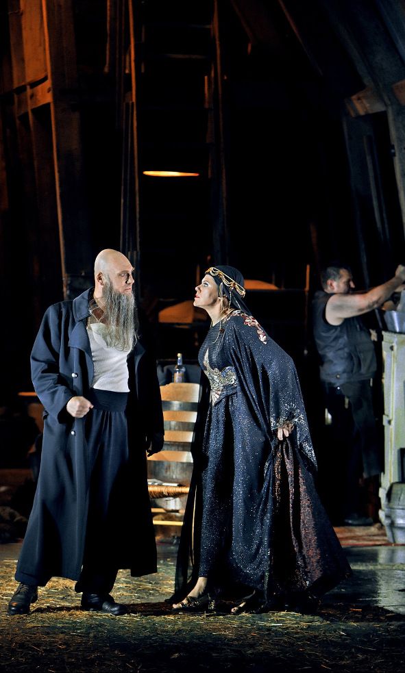 Bayreuther Festspiele / Walküre - John Lundgren als Wotan und Tanja Ariane Baumgartner als Fricka © Bayreuther Festspiele / Enrico Nawrath