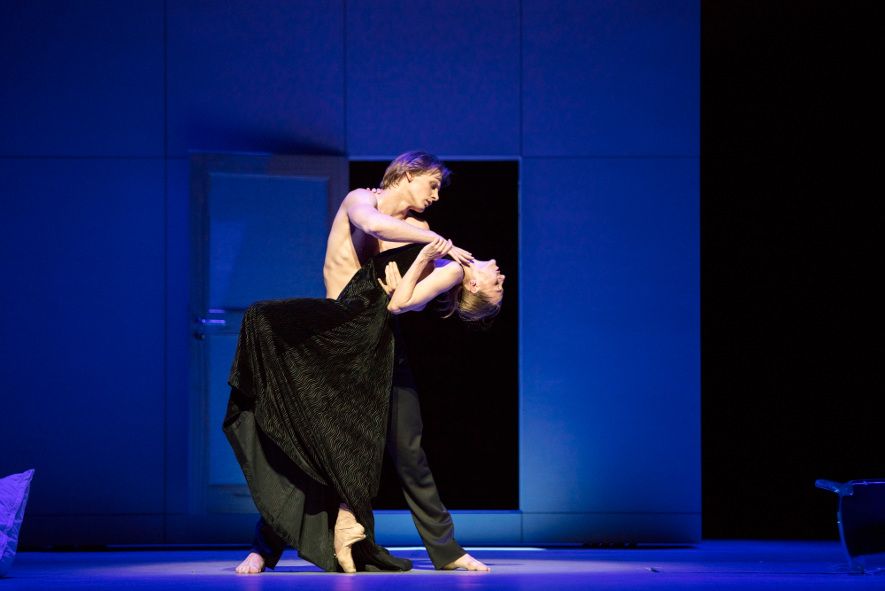 Staatsoper Hamburg / Ballett Anna Karenina - hier Anna Laudere und Edvin Revazov als Anna und Wronski © Kiran West