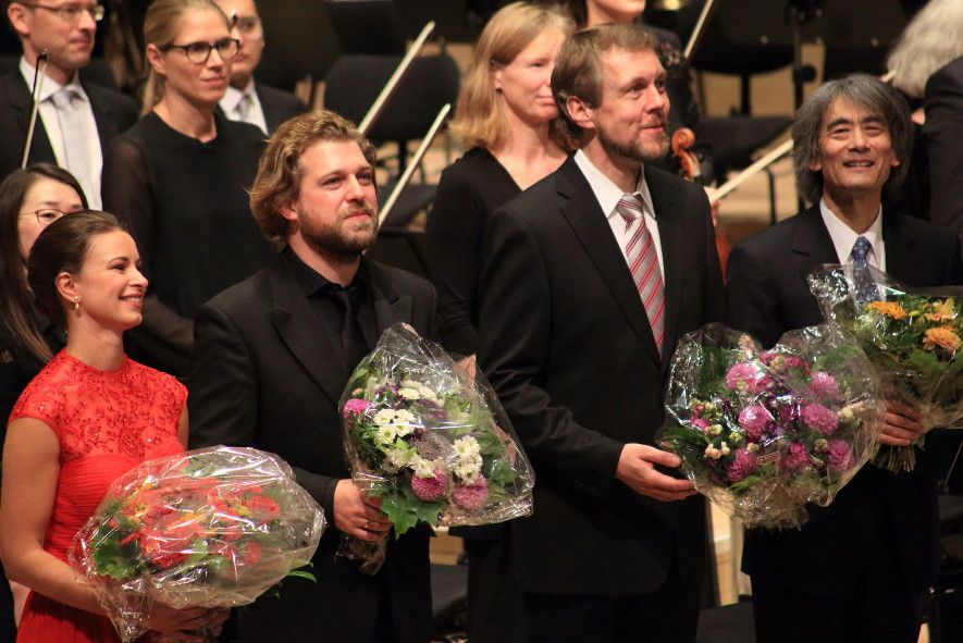 Elbphilharmonie Hamburg / Die Jahreszeiten - Solisten vlnr. Marie-Sophie Pollak, Julian Prégardian, Georg Zeppenfeld, Kent Nagano © Patrik Klein