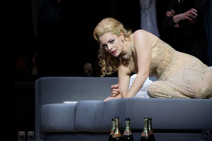 Oper Dortmund / La Traviata - Eleonore Marguerre © Thomas Jauk