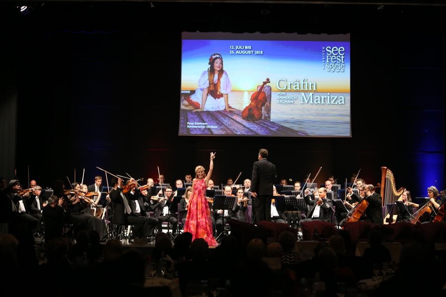 Seefestspiele Mörbisch / Gala - 60 Jahre Seefestspiele Mörbisch © Seefestspiele Mörbisch / Jerzy Bin Seefestspiele Mörbisch / Gala - 60 Jahre Seefestspiele Mörbisch © Seefestspiele Mörbisch / Jerzy Bin