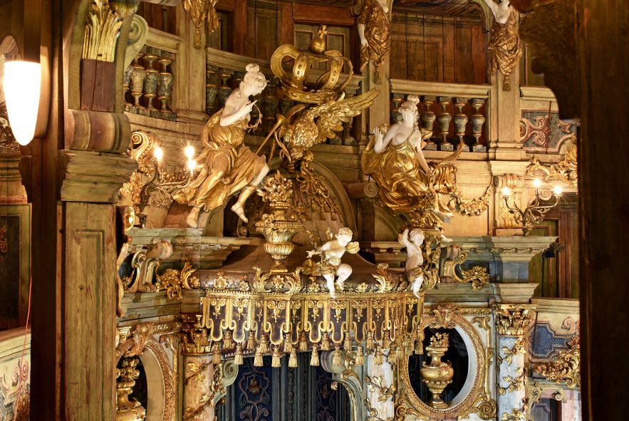 Markgräfliches Opernhaus Bayreuth / Fuerstenloge, Baldachin mit den Allegorien des Ruhmes © Bayerische Schlösserverwaltung
