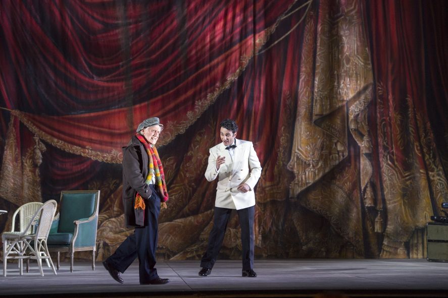 Oper Frankfurt / Capriccio - hier Graham Clark als Monsieur Taupe und Gurgen Baveyan als Haushofmeister © Monika Rittershaus