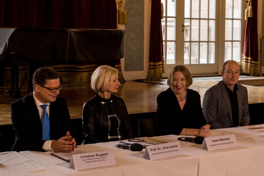 Staatstheater Nürnberg / Bestellung von Joana Mallwitz zur neuen Generalmusikdirektorin in Nürnberg © Lars Finneisen