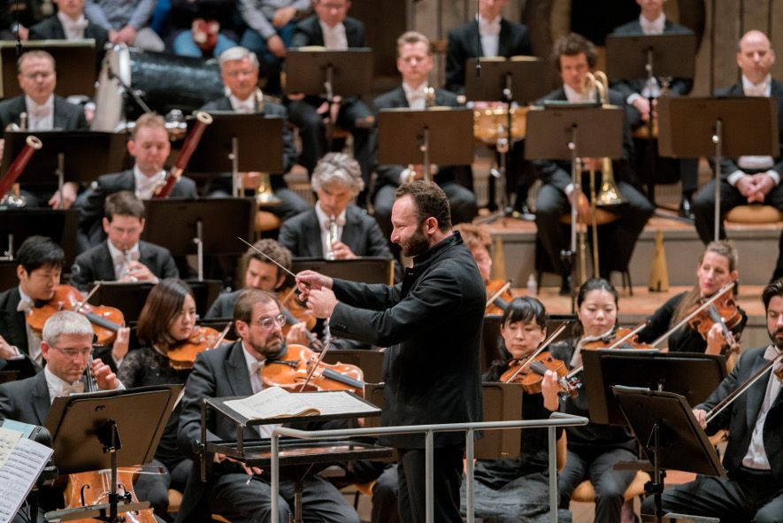 Berliner Philharmoniker / Kirill Petrenko und Orchester © Monika Rittershaus