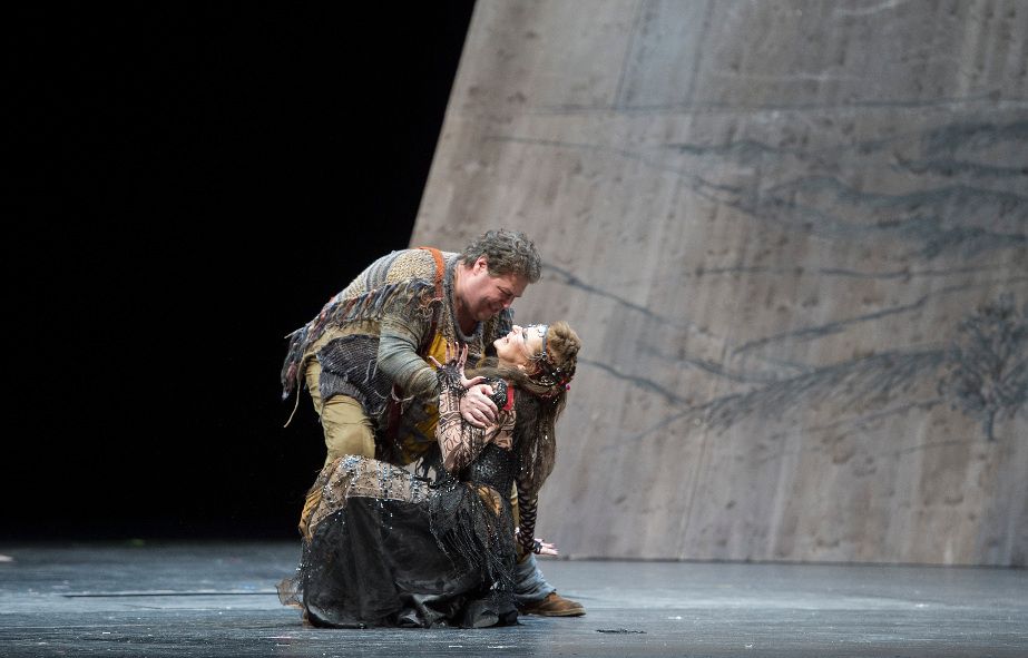 Festspielhaus Baden-Baden / Parsifal - hier: Stephen Gould als Parsifal und Ruxandra Donose als Kundry © Monika Rittershaus