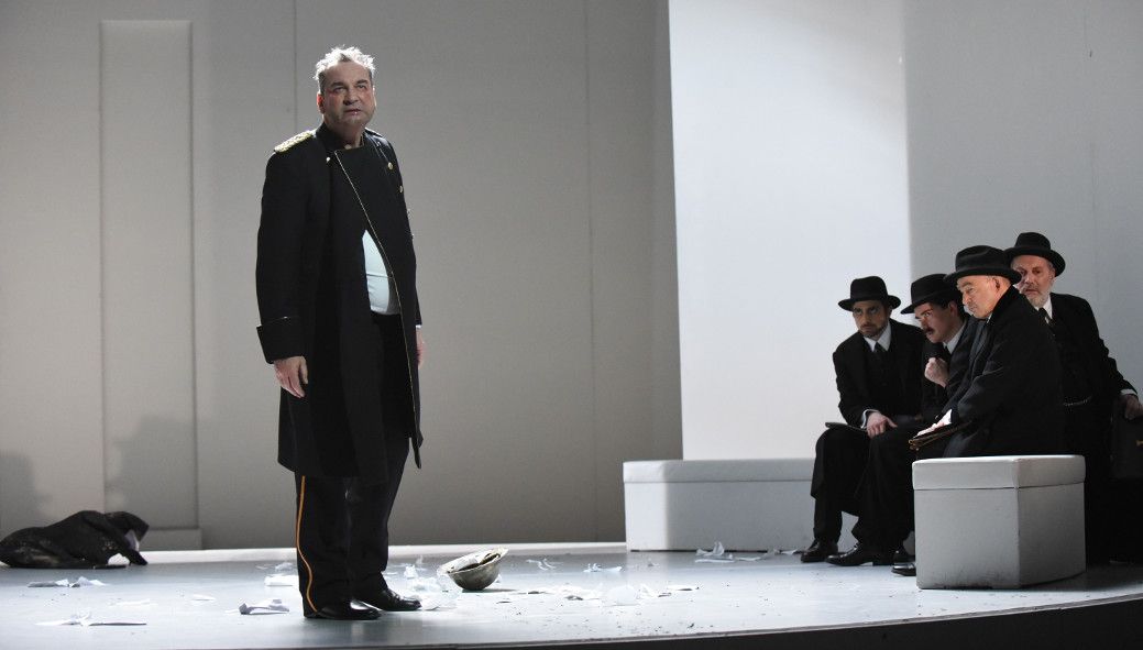 Hessisches Staatstheater / Die Antigone des Sophokles - Uwe-Eric Lauferg, Intendant @ Monika Forster