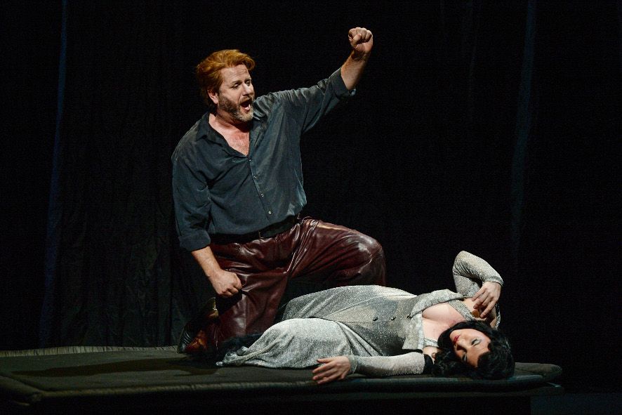 Nationaltheater Mannheim / Tannhäuser - hier : Franz van Aken als Tannhäuser und Heike Wessels als Venus © Hans Joerg Michel