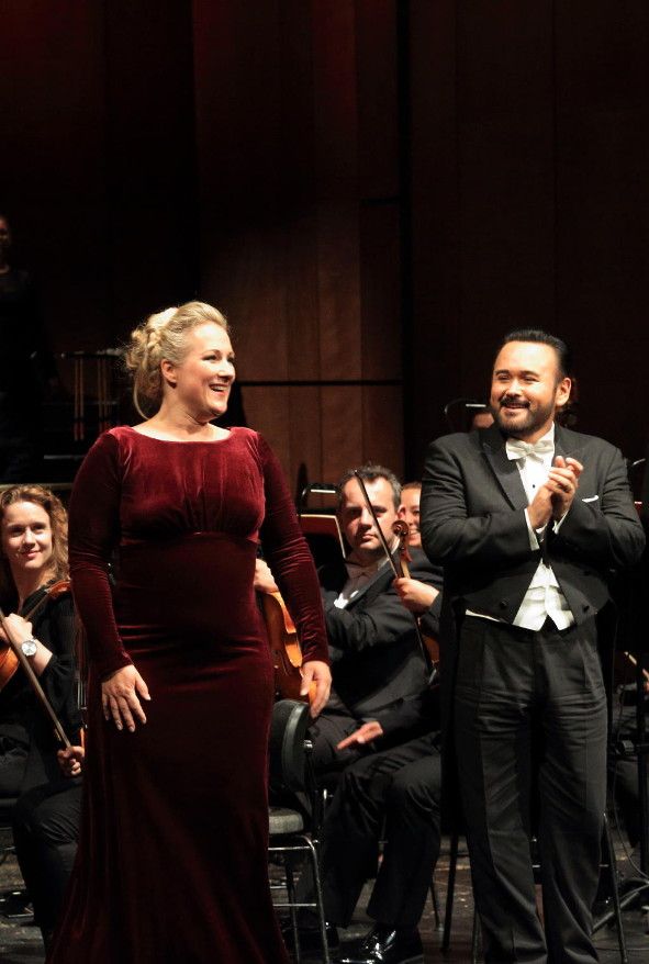 Deutsche Oper Berlin / Maria Sturda - hier Schlussapplaus mit Diana Damrau und Javier Camarena © Patrik Klein