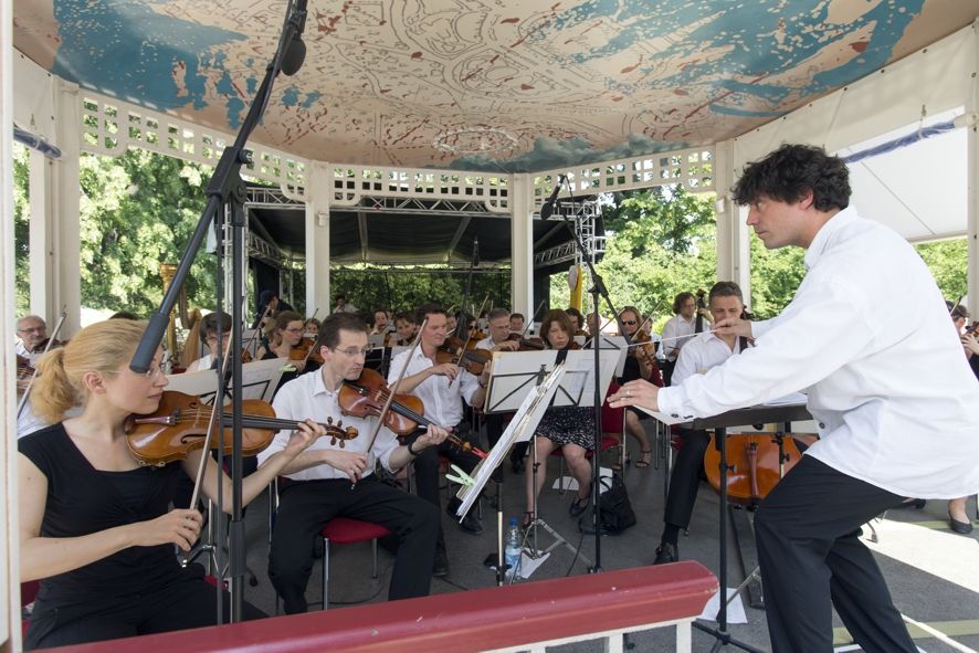 Musikalische Komödie Leipzig / Konzert-im-Musikpavillon © Tom-Schulze