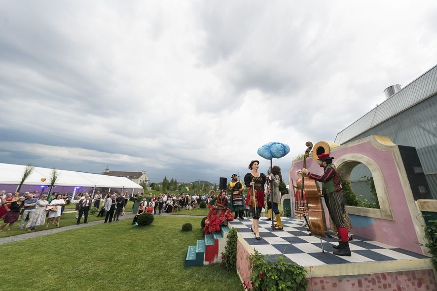 Steirische Festspiele / Die fidelen Hirtenfelder auf der Bühne ©  Werner Kmetitsch