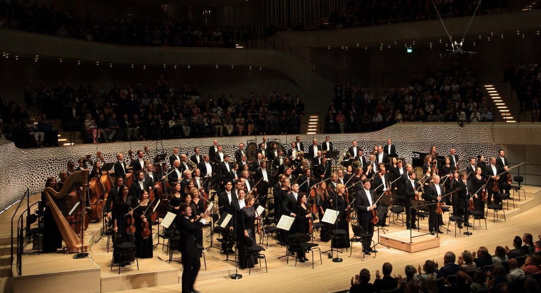 Elbphilharmonie / NDR Elbphilharmonie Orchester zur Saisoneröffnung © Patrik Klein