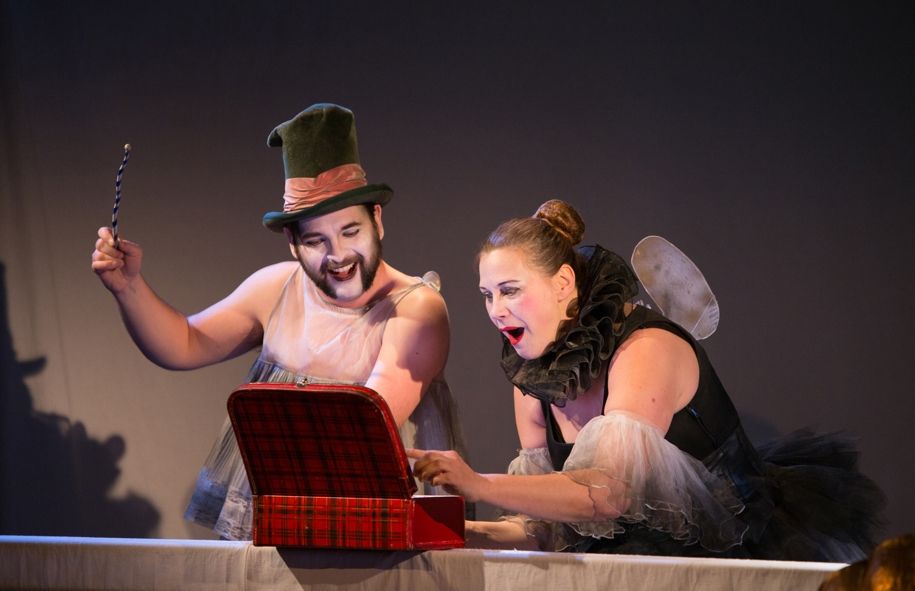 Theater und Philharmonie Thüringen / Die Schöne und das Biest - Es spielen Lys Schubert und Tobias Weishaupt © Ronny Ristok