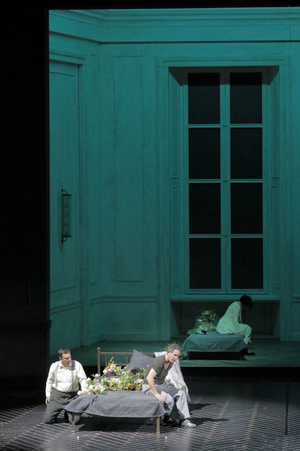 Bayerische Staatsoper / Otello - Giuseppe Verdi - hier : Jonas Kaufmann als Otello und Anja Harteros als Desdemona, Gerald Finley als Jago © Wilfried Hoesl