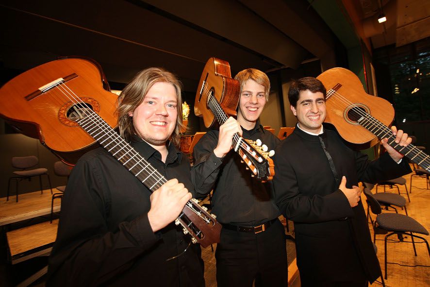 Markneukirchen / Ehemalige Markkirchener Gitarre Finalisten: Otto Tolonen_Finland, Matthias Müller - Germany, Aquirre Rafael Spain © Ellen Liebner