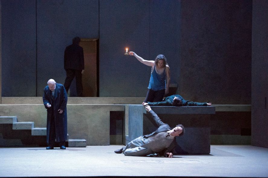 Staatsoper Unter den Linden / Elektra - hier : Ensemble © Monika Rittershaus