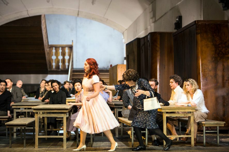 Deutsche Oper Berlin / La Sonnambula - hier : Verena Gimadieva, Helene Schneidermann, Alexandra Hutton © Bernd Uhlig