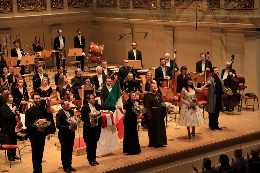 Konzerthaus Berlin / Edgar von Giacomo Puccini - hier : Schlussapplaus © Patrik Klein