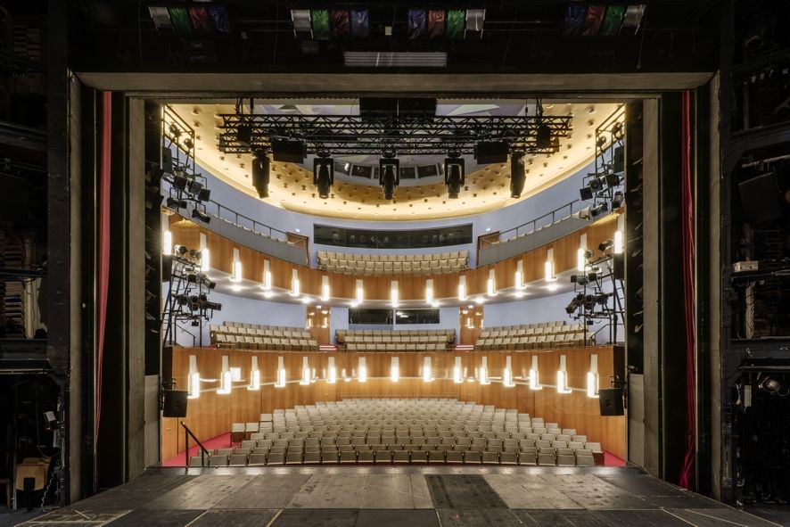 Landestheater Linz / Schauspielhaus -Bühnenblick © Hertha Hurnaus