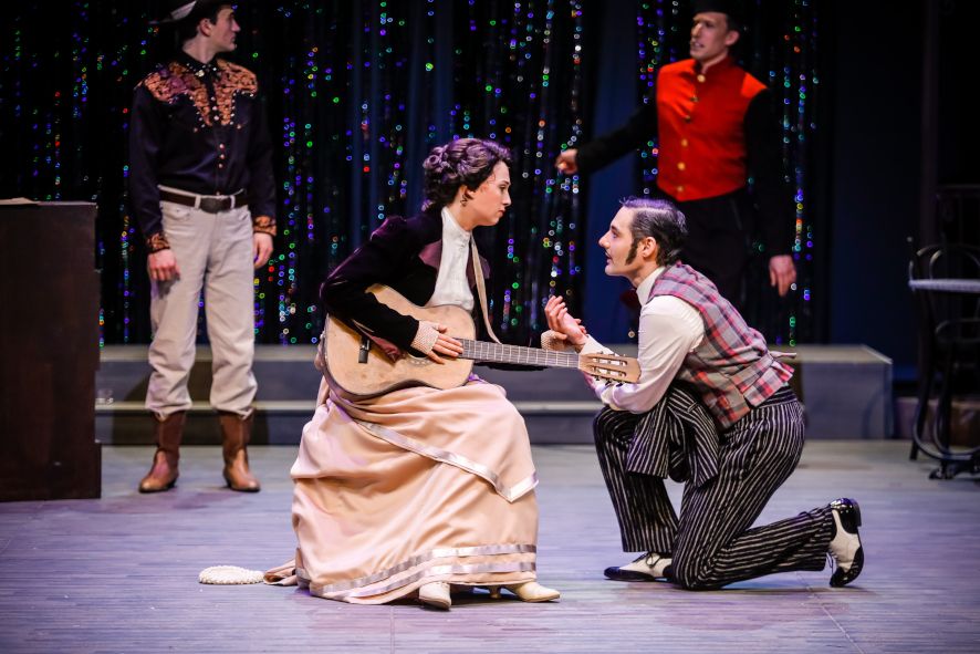 Stadttheater Baden / Show Boat - hier :  Nicolas Huart, Valerie Luksch, Benjamin Plautz, Florian Fetterle © Christian Husar