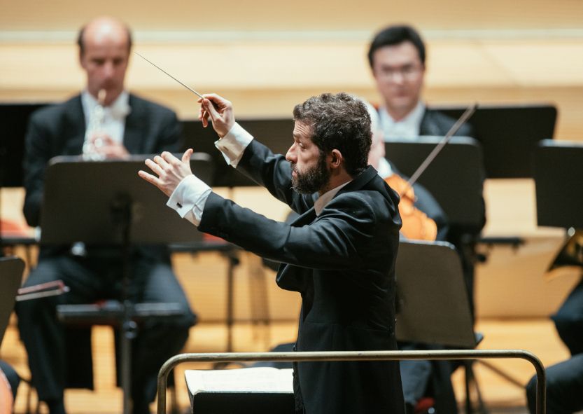 Saechsische Staatskapelle / Palmsonntagskonzert - hier :  Dirigent Omar Meir Wellber © Oliver Killig